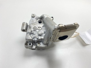 Насос масляный, ориг. номер 15100-37020, 15100-37021, Toyota Noah 2007-2010
