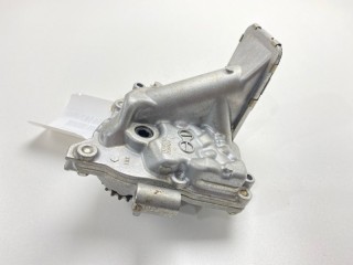 Насос масляный, ориг. номер 15100-37020, 15100-37021, Toyota Noah 2007-2010