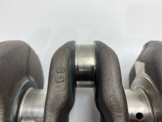 Коленвал, ориг. номер 13401-37031, 13401-37032, Toyota Noah 2007-2010