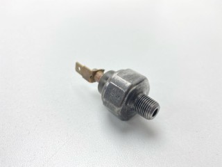 Датчик давления масла, ориг. номер MD138994, 1258A003, Mitsubishi Lancer 1997-2002