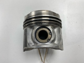 Поршень, ориг. номер 1110C596, Mitsubishi Pajero Sport 2008-2013