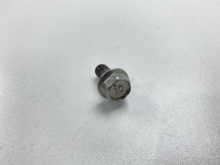 Болт, ориг. номер MD040758, Mitsubishi Pajero Sport 2008-2013