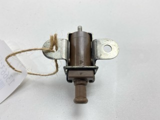 Клапан вакуумный, ориг. номер MR258166, Mitsubishi Pajero Sport 2008-2013