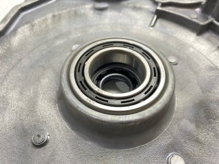Крышка КПП, ориг. номер 3090047073, Toyota Voxy 2014-2017