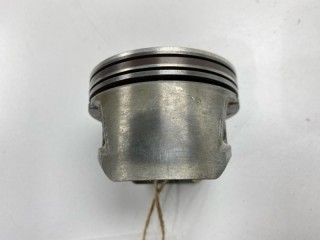 Поршень, ориг. номер 120107J620, 120107J625, 120105M002, Nissan Primera 1999-2002