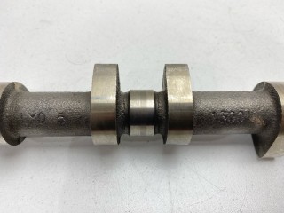 Распредвал впускной, ориг. номер 130209F600, Nissan Primera 1999-2002