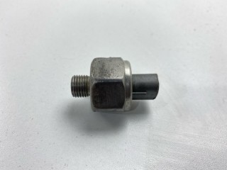 Датчик детонации, ориг. номер 89615-20030, 89615-32040, Toyota Vista 1990-1994