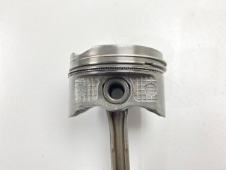 Поршень с шатуном, ориг. номер 13201-29115, 13201-29576, 13101-21040, Toyota Funcargo 1999-2002
