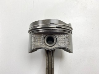 Поршень с шатуном, ориг. номер 13201-29115, 13201-29576, 13101-21040, Toyota Funcargo 1999-2002