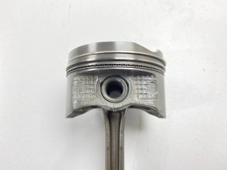 Поршень с шатуном, ориг. номер 13201-29115, 13201-29576, 13101-21040, Toyota Funcargo 1999-2002
