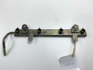 Рейка топливная, ориг. номер 17520AU400, 17520AU40A, Nissan Serena 2001-2005