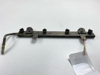 Рейка топливная, ориг. номер 17520AU400, 17520AU40A, Nissan Serena 2001-2005