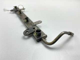 Рейка топливная, ориг. номер 17520AU400, 17520AU40A, Nissan Serena 2001-2005
