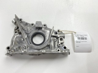 Насос масляный, ориг. номер FS0114100N, Mazda Premacy 1999-2001