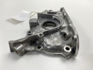 Насос масляный, ориг. номер FS0114100N, Mazda Premacy 1999-2001