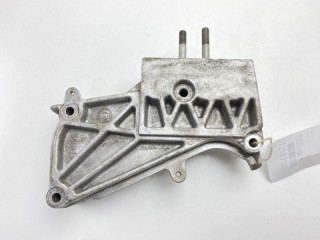 Кронштейн опоры двигателя, ориг. номер 2167027000, Hyundai Santa Fe 2000-2004