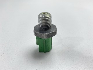 Датчик давления масла, ориг. номер LF0118501, Mazda Atenza 2002-2005