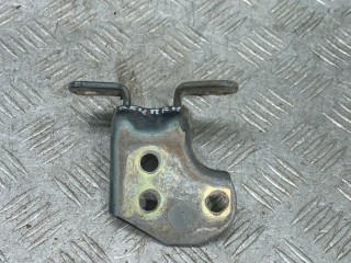 петля двери передней правой, Mazda 626 5 поколение 1997-1999