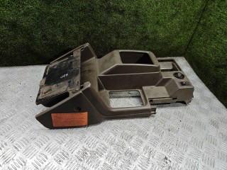 консоль салона Mitsubishi Pajero 2 поколение 1991-1997, 82641-05010