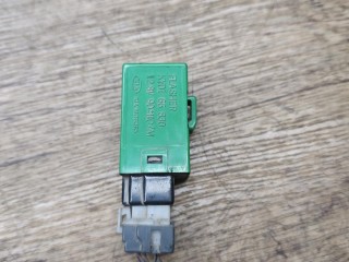 реле (прочие), ориг. номер KY0166830, Kia Rio 1 поколение 1999-2002