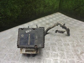 блок ABS, ориг. номер 04686704AD, Chrysler Town and Country 4 поколение 2000-2005