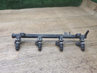 форсунка топливная, ориг. номер 166009398R, 8200601367, Renault Duster 1 поколение 2010-2015