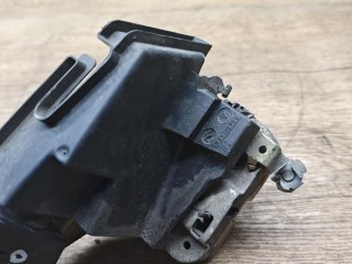 замок двери задней левой, Mitsubishi Carisma 1 поколение 1995-1999