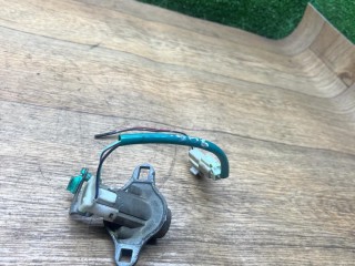 личинка замка крышки багажника, Mazda MPV 2 поколение 1999-2003