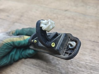 ручка открывания багажника, Mazda MPV 2 поколение 1999-2003