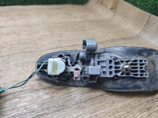 ручка наружная двери передней левой, Mazda MPV 2 поколение 1999-2003