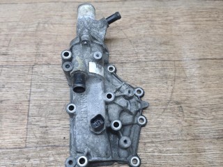 корпус термостата, ориг. номер 8200338668, 820561449, Renault Duster 1 поколение 2010-2015