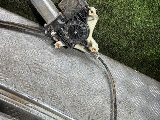 стеклоподъемник электрический задний правый, Mitsubishi Carisma 1 поколение 1995-1999