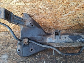 передняя балка (подрамник), Mitsubishi Carisma 1 поколение 1995-1999
