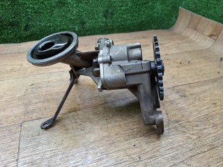 масляный насос, ориг. номер 030115109A, 030115153B, Volkswagen Golf 2 поколение 1983-1992