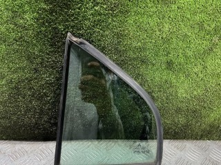 стекло двери задней правой, Mitsubishi Carisma 1 поколение 1995-1999