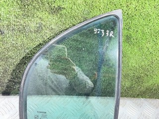 стекло двери задней правой, Toyota Avensis 1 поколение T220 1997-2000
