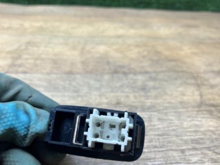 кнопка стеклоподъемника двери задней левой, Toyota Avensis 1 поколение T220 1997-2000