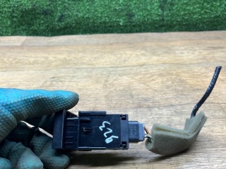 кнопка обогрева заднего стекла, Toyota Avensis 1 поколение T220 1997-2000