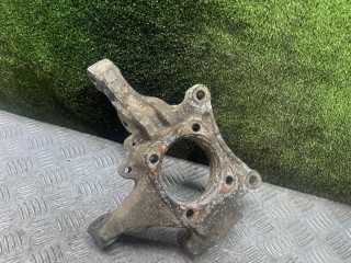кулак передний правый, ориг. номер 04694948AA, Chrysler Town and Country 4 поколение 2000-2005