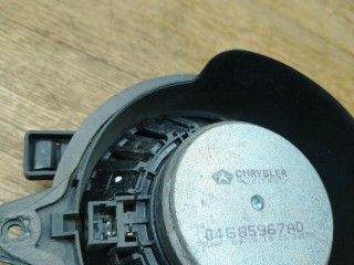 динамик двери передней левой, ориг. номер 04585967AD, Chrysler Pacifica CS 2003-2008