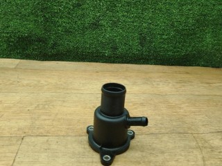 корпус термостата Renault Sandero Stepway 1 поколение 2009-2014, 1.6 л, 8200739388