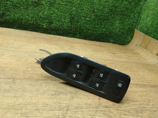 блок управления стеклоподъемниками передней левой Renault Laguna 2 поколение 2001-2005