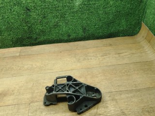 кронштейн двигателя передний правый, Renault Scenic 1 поколение 1996-1999