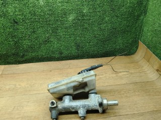 главный тормозной цилиндр Audi 100 С3 1982-1988, 443611307