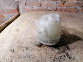 Бачок расширительный Renault Scenic 1999-2003, K4J 714, 1.4 л, 5МКПП, 8200060424