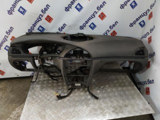 Панель передняя салона (торпедо) Citroen C5 2004-2008