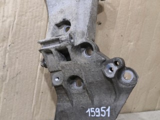Кронштейн генератора, ориг. номер 8200669494, Renault Megane 2 2006-2009