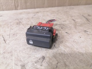 кнопка центрального замка Renault Clio 2 1998-2002, хетчбэк 3 дв., левый руль, 28488