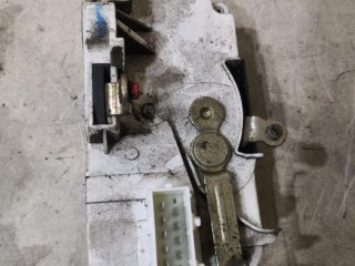 замок двери передней правой Peugeot 806 221 1998-2002