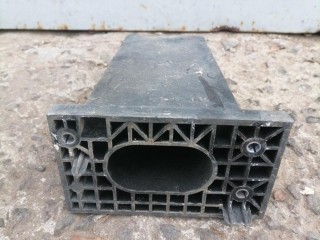 кронштейн усилителя переднего бампера, ориг. номер 9658842580, Citroen C4 Picasso 2006-2013